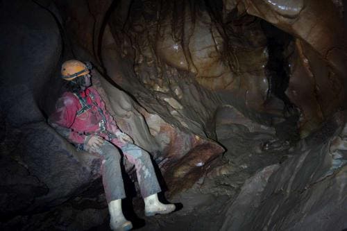 Při vyšších stavech vody zatopené části jeskyně.