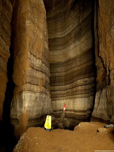 Chladná, surová a krásná, podzemní královna Černé Hory, jeskyně Iron Deep v hloubce 350m. Foto Ivan Rous